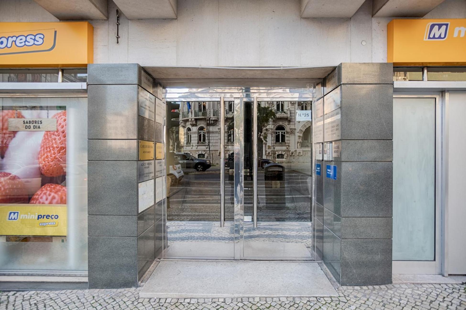 Deco Gem In City Center Lisbon Exterior photo
